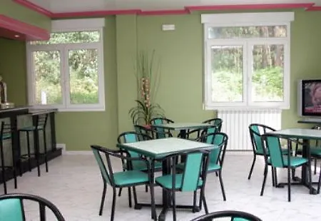 Vida Chamuinas 酒店 2*