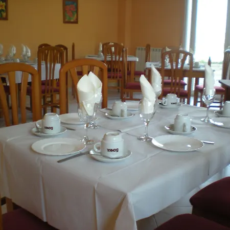 Vida Chamuinas Hotell 2*