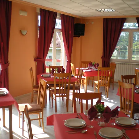 Vida Chamuinas Otel 2*