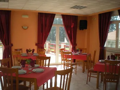 Vida Chamuinas Hotell