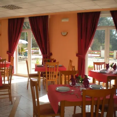 Chamuinas Hotel