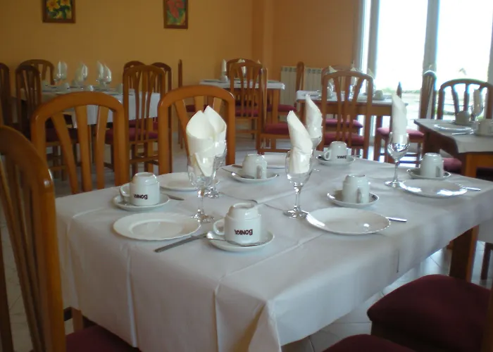 Vida Chamuinas Otel 2*